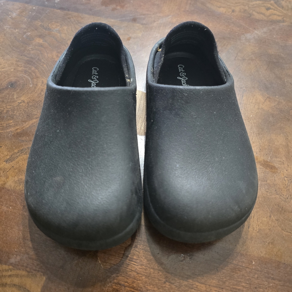 Cat & Jack Black Kids Slippers